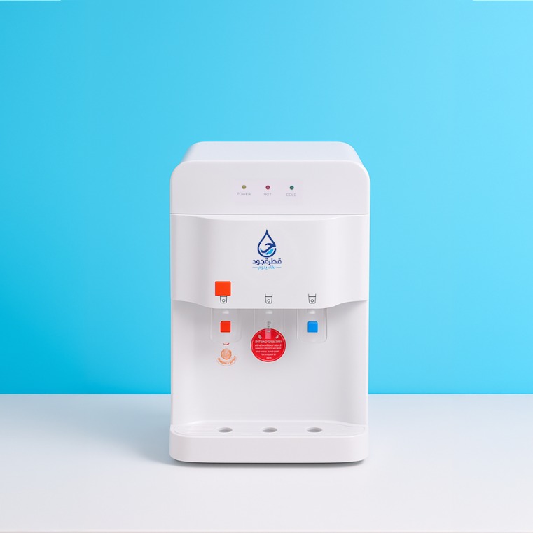 WhatsApp Image 2026-03-04 at 10.49.51 AM براد مياه صغير 4 ألوان - الصورة 1